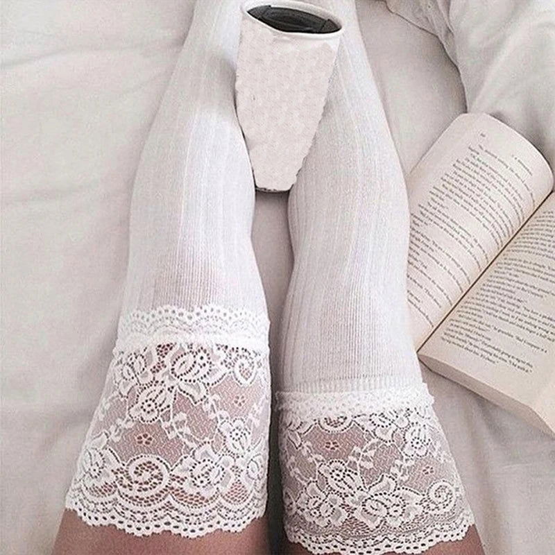 Chaussettes Hautes en Dentelle