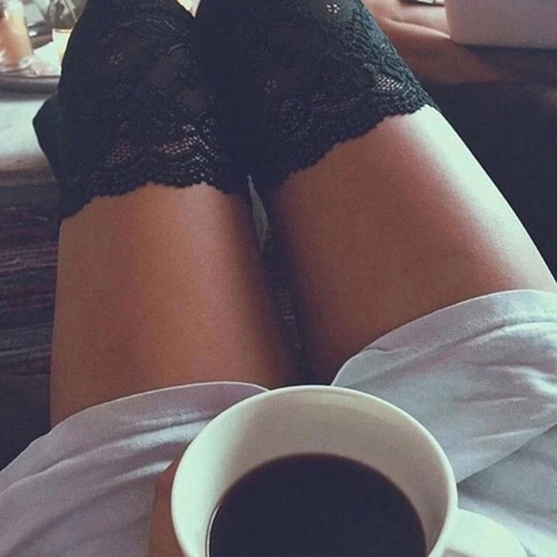 Chaussettes Hautes en Dentelle